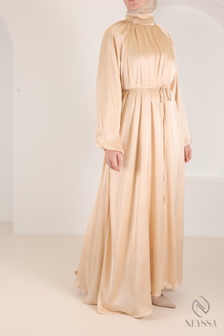 Elegant satin maxi dress with puff sleeves, chic outfit 2