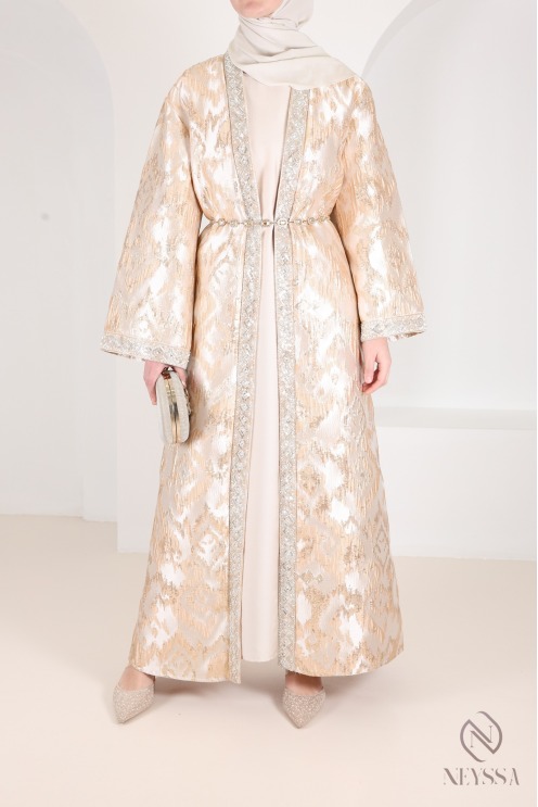 Robe kimono brocart beige/doré avec sous robe, idée tenue Aïd
