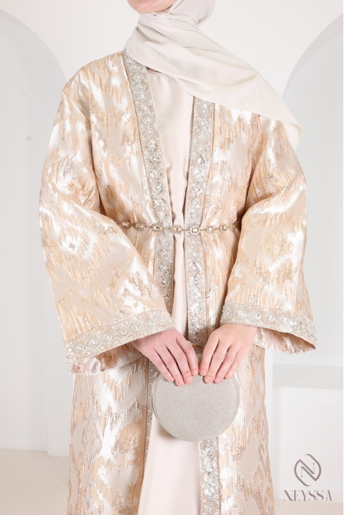 Robe kimono brocart beige/doré avec sous robe, idée tenue Aïd