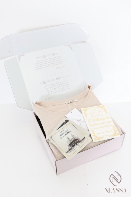 Coffret abaya + khimar en jazz femme Omra/Hajj les essentiels