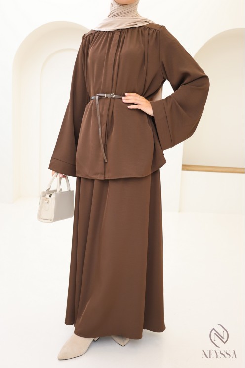 Women's trendy long skirt set in lightweight satin fabric