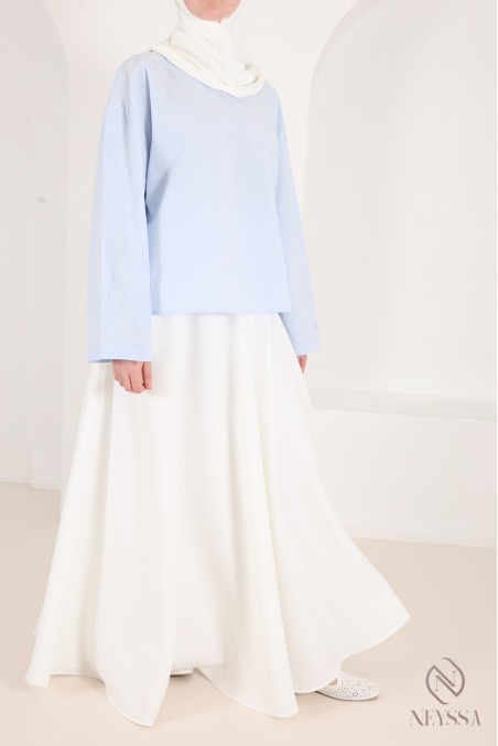 High-waisted, elasticated long skirt in crepe fabric, flared pockets