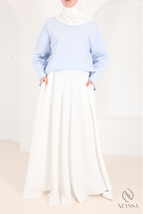 High-waisted, elasticated long skirt in crepe fabric, flared pockets