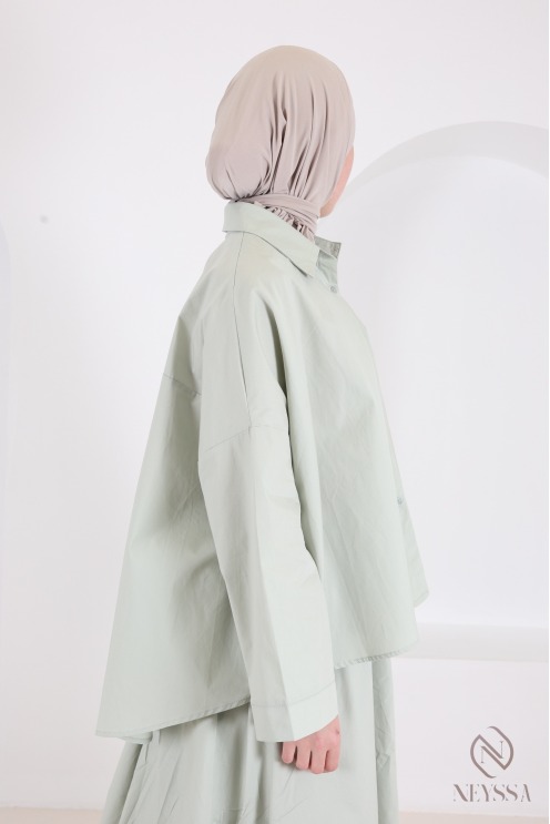 Oversized button-down cotton shirt for trendy hijabi women