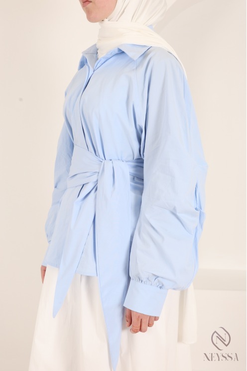 100% cotton barrel-sleeve shirt with a tie at the waist