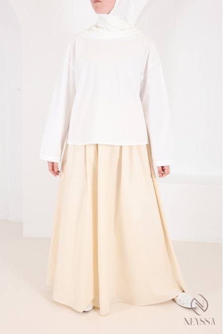 Long beige cotton skirt with a flared cut and lining