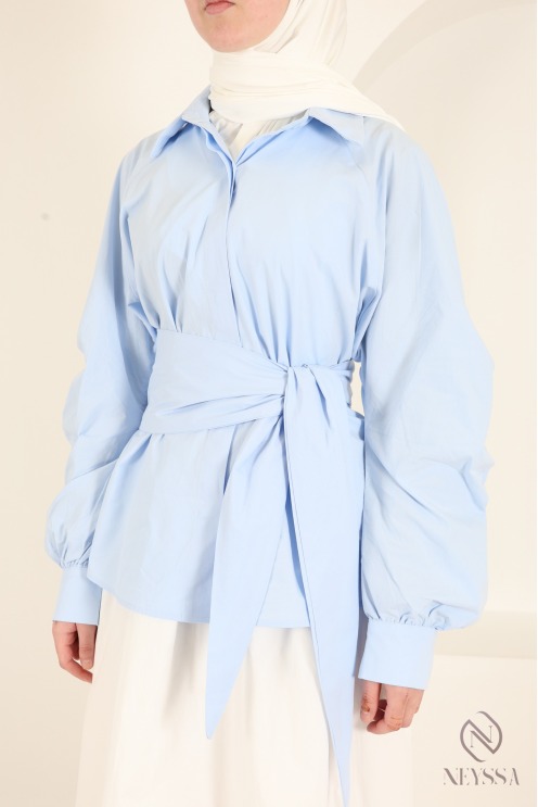 100% cotton barrel-sleeve shirt with a tie at the waist