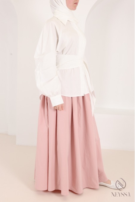 100% cotton barrel-sleeve shirt with a tie at the waist