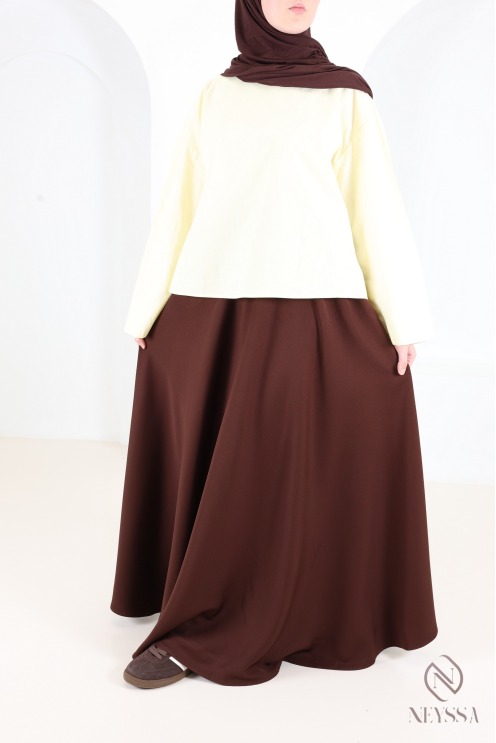 High-waisted, elasticated long skirt in crepe fabric, flared pockets
