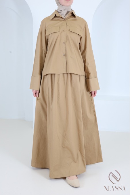 Long skirt and roll-up sleeve cotton shirt set