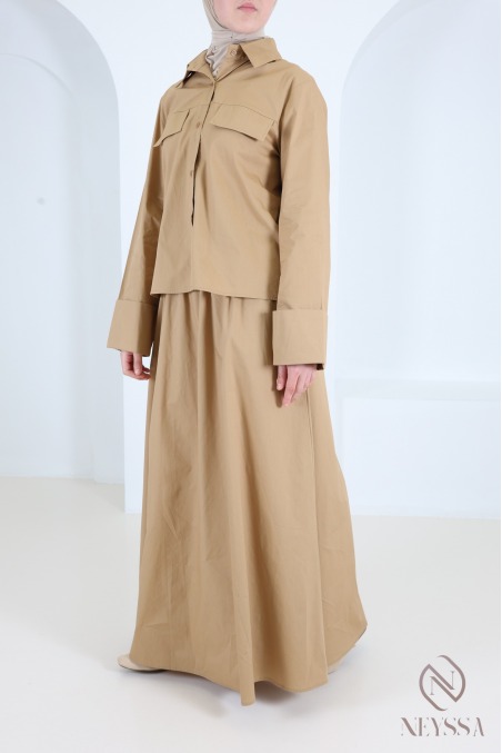 Long skirt and roll-up sleeve cotton shirt set