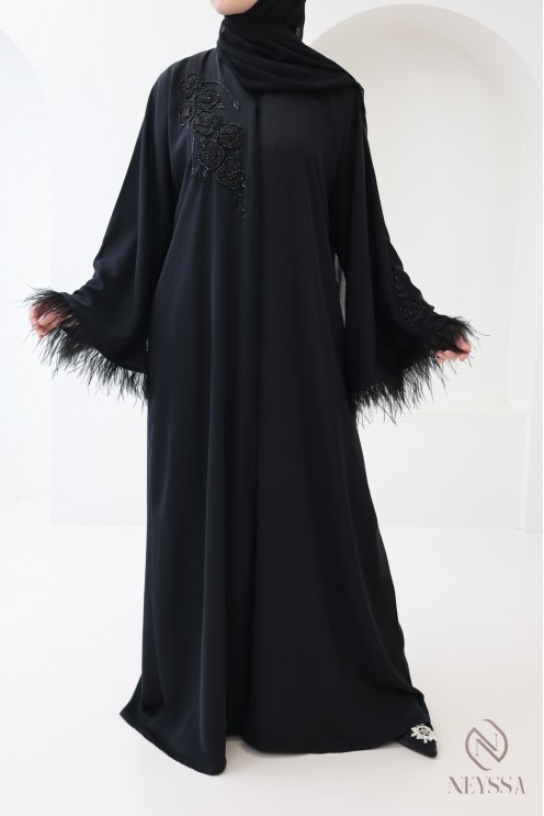 Abaya Dubaï noir avec perles et plumes, coupe moderne élégante
