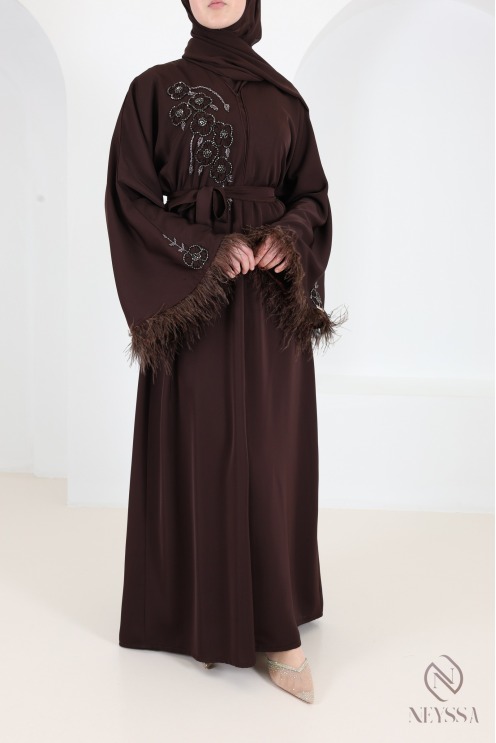 Luxuriöse Dubai-Kimono-Abaya mit Perlen und Federn Schokoladenbraun
