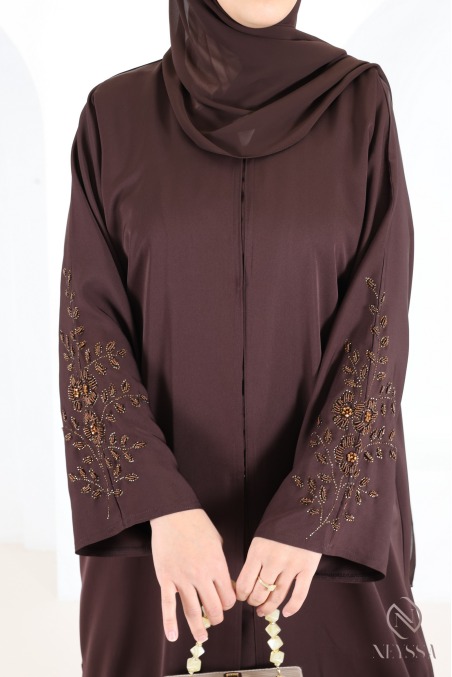 Abaya Dubaï kimono chocolat style khaleeji avec perlage brodée