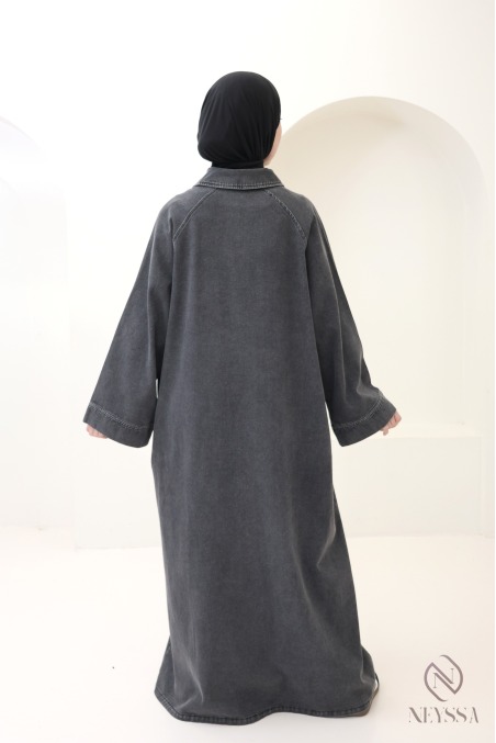 Long 100% cotton denim dress with a shirt collar, women’s outfit