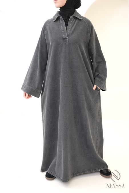 Langes Jeanskleid aus 100 % Baumwolle mit Hemdkragen