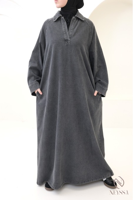 Long 100% cotton denim dress with a shirt collar, women’s outfit