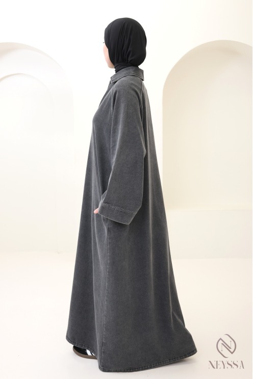 Long 100% cotton denim dress with a shirt collar, women’s outfit