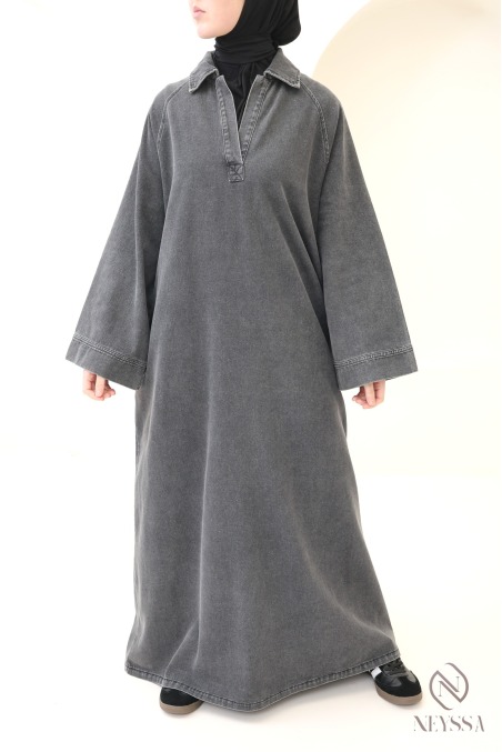 Langes Jeanskleid aus 100 % Baumwolle mit Hemdkragen