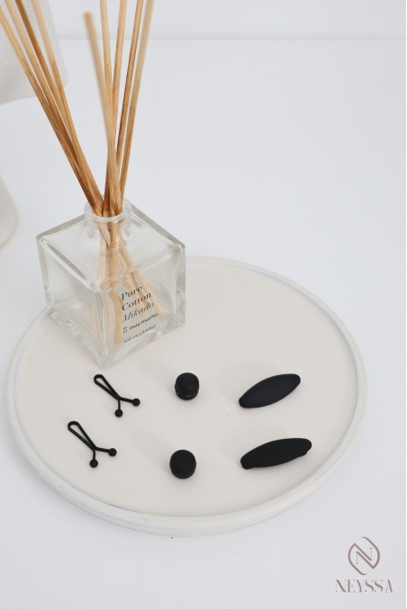Pack of discreet black pins for hijabs, for secure fastening