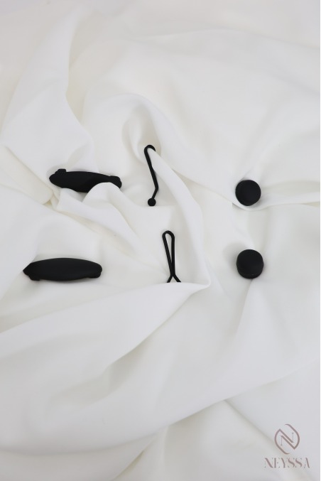 Pack of discreet black pins for hijabs, for secure fastening
