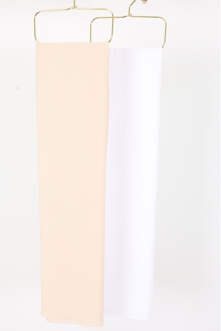 Square jersey hijab, lightweight fabric that’s comfortable to wear