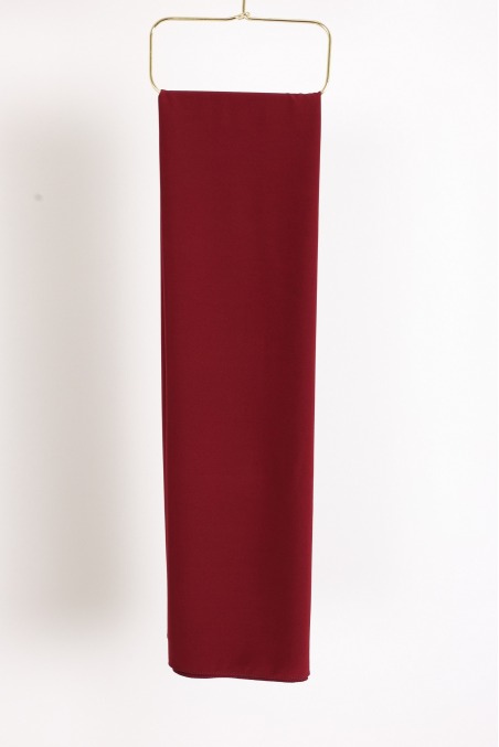 Square jersey hijab, lightweight fabric that’s comfortable to wear