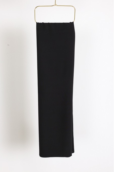 Square jersey hijab, lightweight fabric that’s comfortable to wear