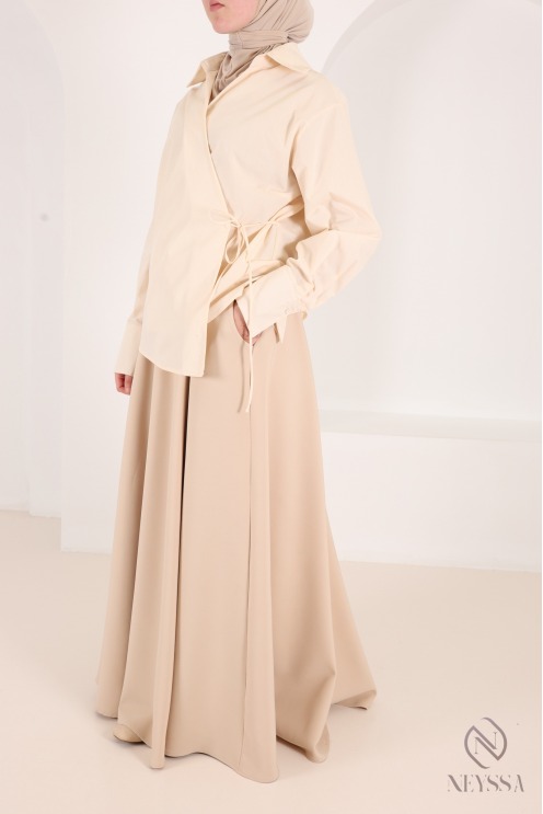 Jupe longue taille haute élastique, tissu crêpe, évasée avec poches