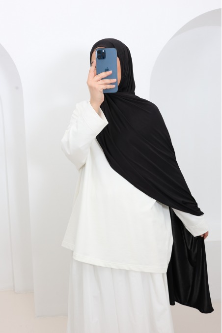 Hijab jersey liquid luxe, tissu doux, léger et extensible