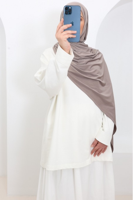 Hijab jersey liquid luxe, tissu doux, léger et extensible