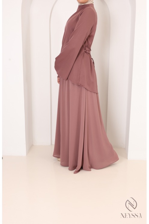 Crepe blouse and long pleated chiffon flared skirt set