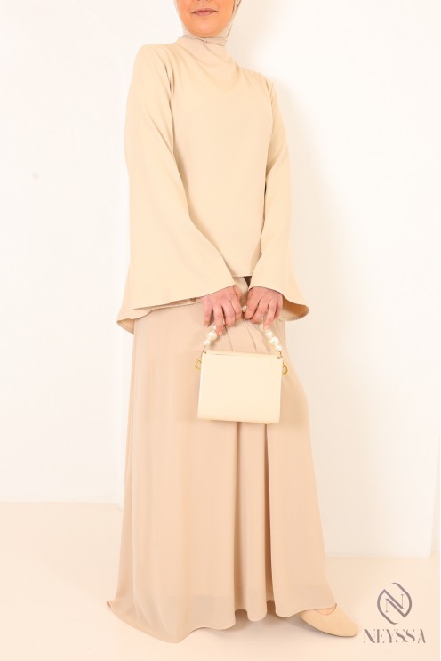 Ensemble chemise beige avec jupe longue plissée