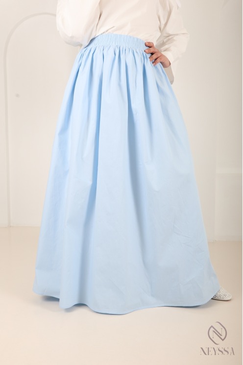 Long beige cotton skirt with a flared cut and lining