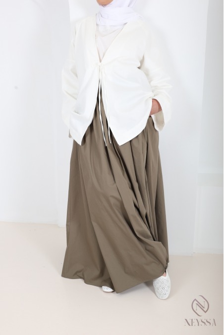 Long beige cotton skirt with a flared cut and lining