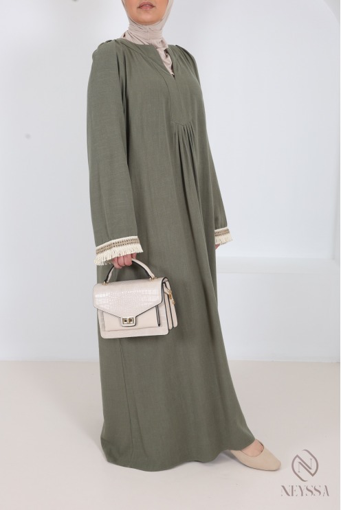 Langes Kleid in Khaki aus Leinenmischgewebe, fließender Stoff