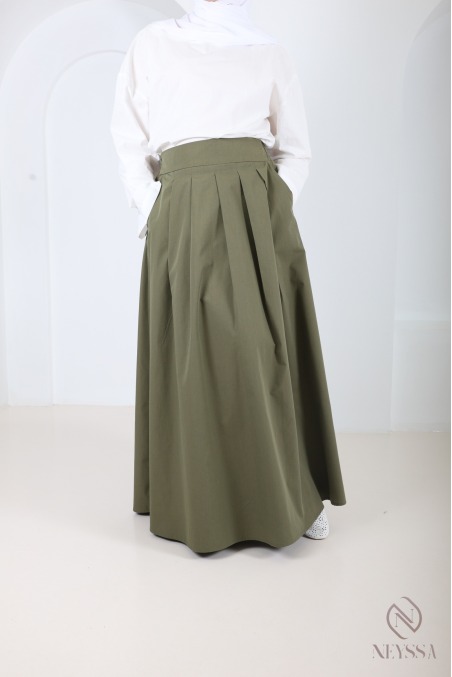 Long cotton-blend skirt with a flared cut and lining