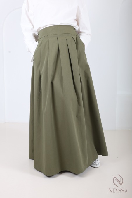Long cotton-blend skirt with a flared cut and lining