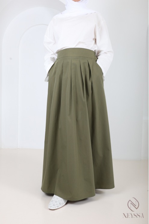 Long cotton-blend skirt with a flared cut and lining