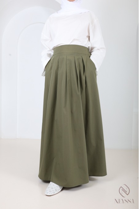 Long cotton-blend skirt with a flared cut and lining