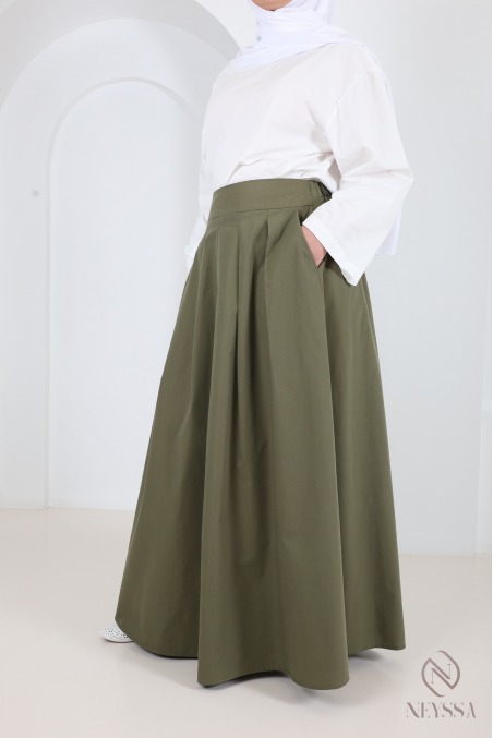 Long cotton-blend skirt with a flared cut and lining