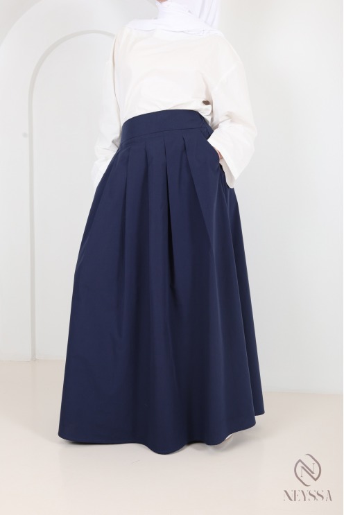 Long cotton-blend skirt with a flared cut and lining