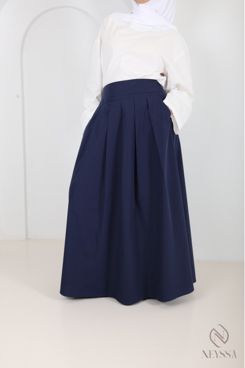 Long cotton-blend skirt with a flared cut and lining