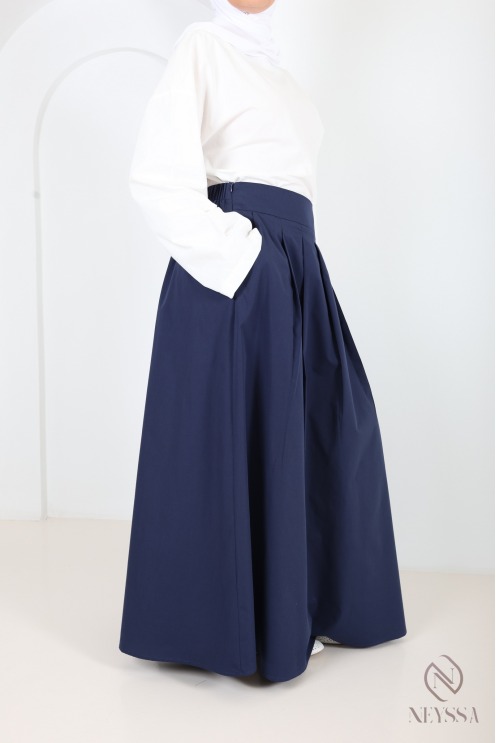 Long cotton-blend skirt with a flared cut and lining