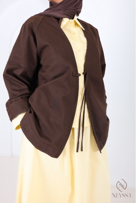Mid-length cotton kimono-style jacket, a trendy summer look