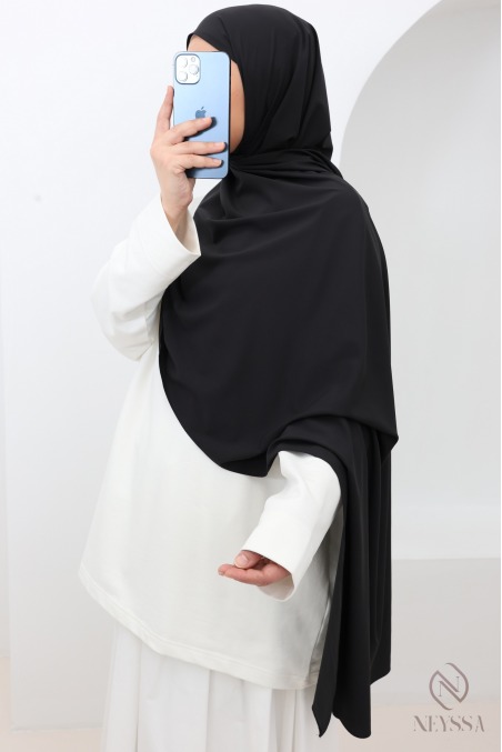Long jersey hijab in breathable fabric, a lightweight material