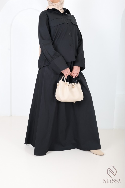 Long-sleeved shirt and long cotton skirt combo, ideal for summer