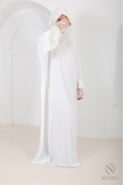 Prayer abaya with integrated hijab, ideal for Salat Aid