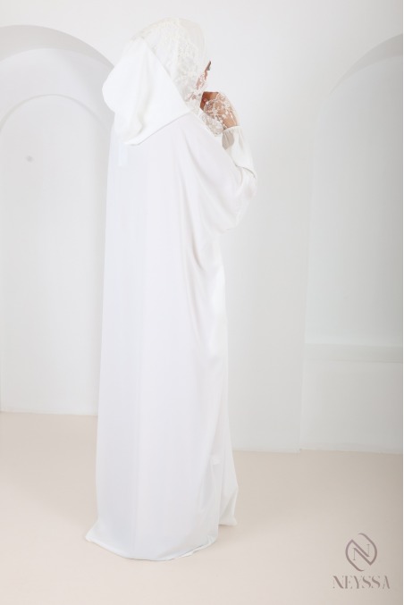 Prayer abaya with integrated hijab, ideal for Salat Aid