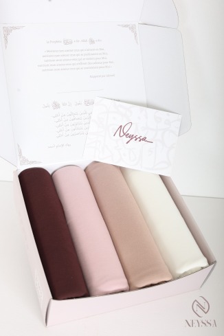 Gift box containing 4 maxi modal hijabs, made from a light